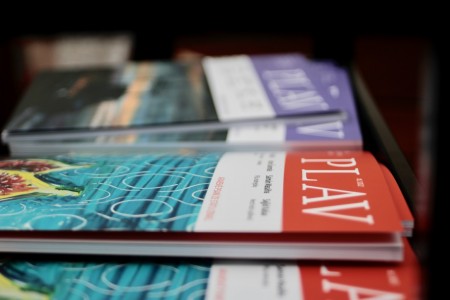 Lidé nelétají. Arabská pomezí