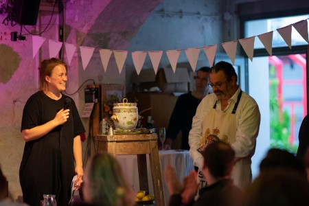 Hostina! Křest 117. čísla revue Prostor