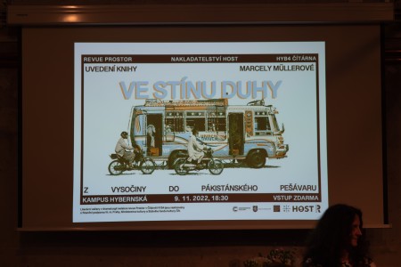 Uvedení knihy Marcely Müllerové: Ve stínu duhy