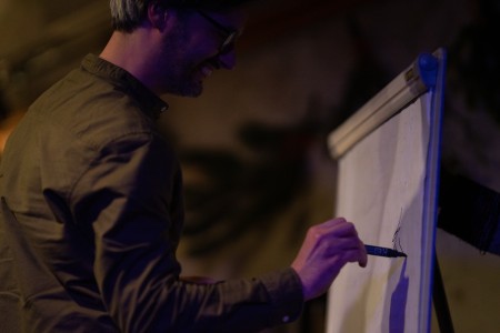 Šance na uzdravení: Křest 118. revue Prostor