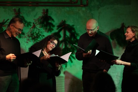Šance na uzdravení: Křest 118. revue Prostor