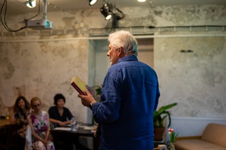 Sari gelin a literatura kavkazského regionu