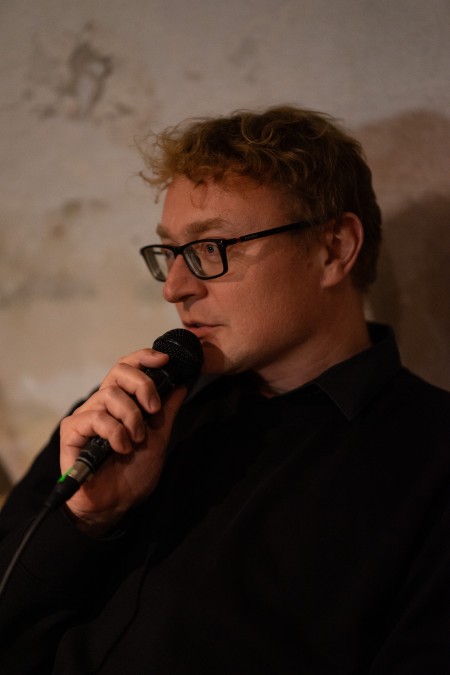 Komu patří metafory? AI a autorství