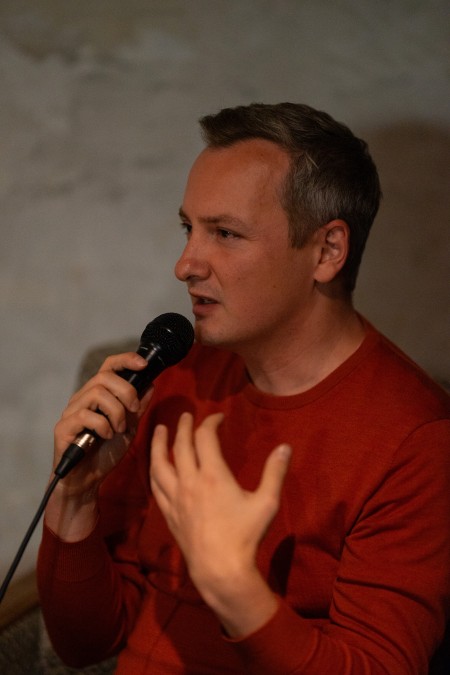 Komu patří metafory? AI a autorství