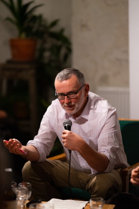 Poezie v otázkách