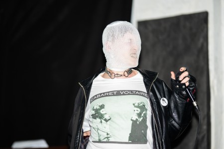 Když na slově záleží: uvedení 120. revue Prostor