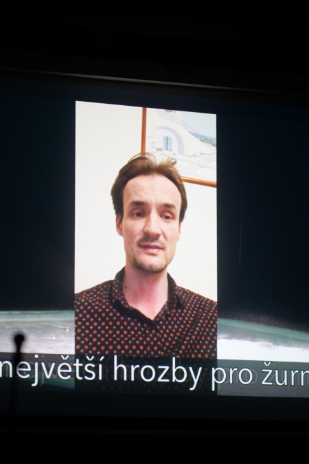 Když na slově záleží: uvedení 120. revue Prostor