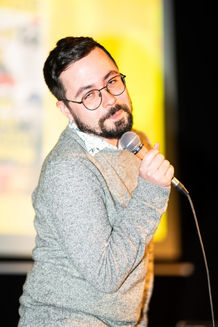 Když na slově záleží: uvedení 120. revue Prostor