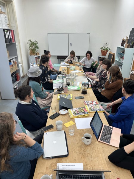 Workshop: Myslet jako reportér/ka