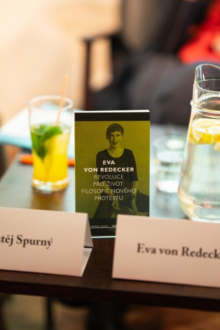 Revoluce pro život | Debata s Evou von Redecker