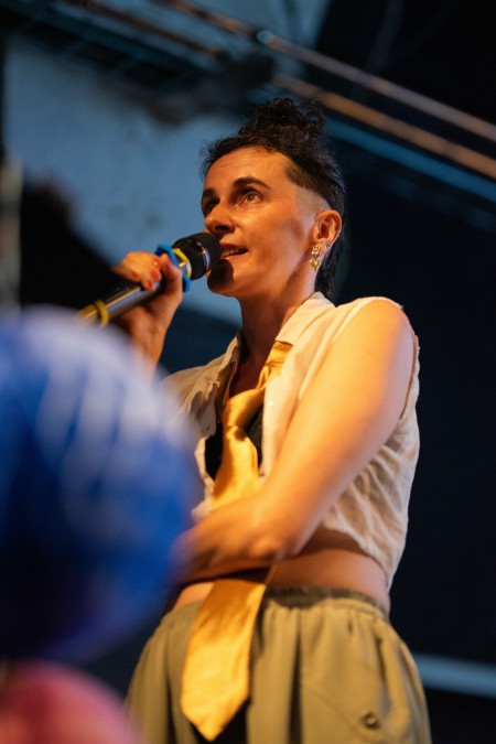 HYB4 Čítárna: Reporter Slam RefuFest