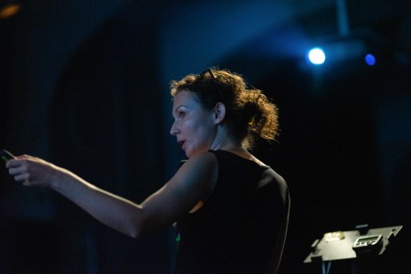 HYB4 Čítárna: Reporter Slam RefuFest