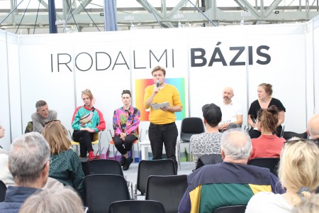 Básnické a literární kolektivy střední Evropy // Cseh tenger Budapesten