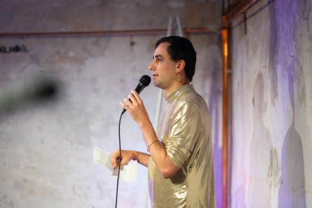 Poezie za hranicemi | Básnické čtení