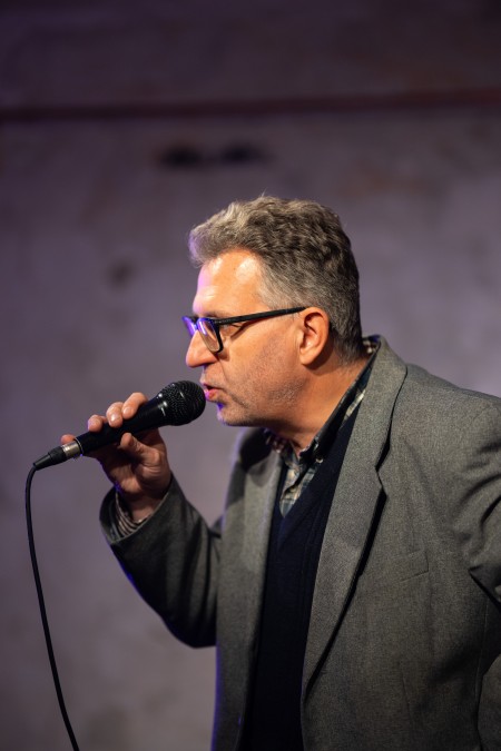 Poezie za hranicemi | Básnické čtení