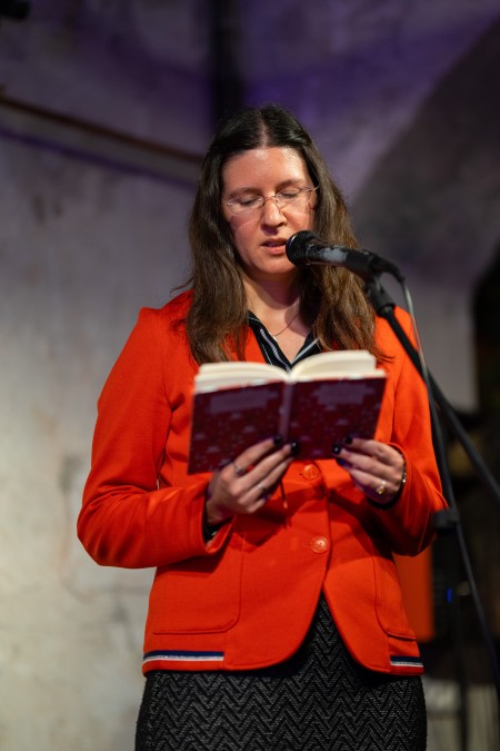 Poezie za hranicemi | Básnické čtení