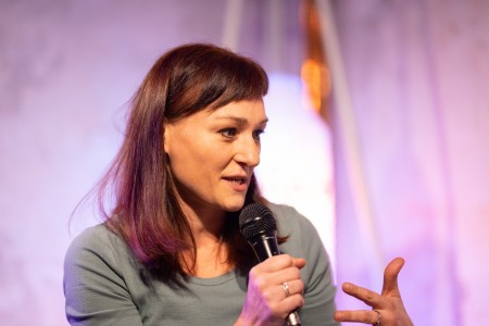 HYB4 Čítárna: Všude pak viděla husy I Uvedení sbírky Anny Štičkové