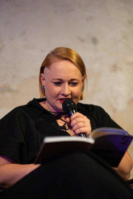 HYB4 Čítárna: Všude pak viděla husy I Uvedení sbírky Anny Štičkové