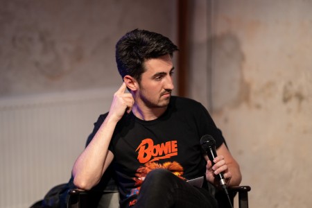HYB4 Čítárna: Mezi poezií a poezií: od slamových exhibic k vlastní sbírce