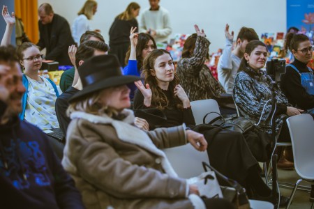 Dějiny přítomnosti – diskuze revue Prostor