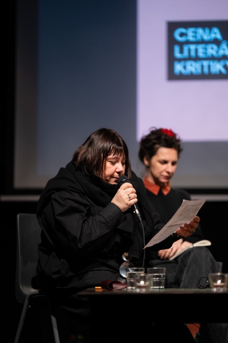 HYB4 Čítárna: Debata Ceny literární kritiky nad nominacemi za prózu 2025