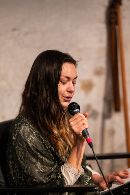 HYB4 Čítárna: OMLATINA: Luz & Kamila Schewczuková