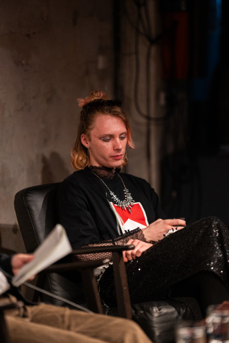 HYB4 Čítárna: OMLATINA: Luz & Kamila Schewczuková