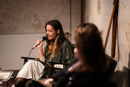 HYB4 Čítárna: OMLATINA: Luz & Kamila Schewczuková