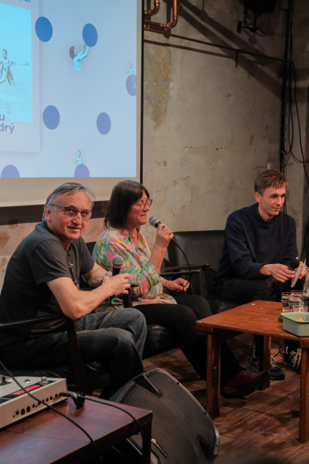 HYB4 Čítárna: Ondřej Macl: Jednou za modrý měsíc | uvedení knihy