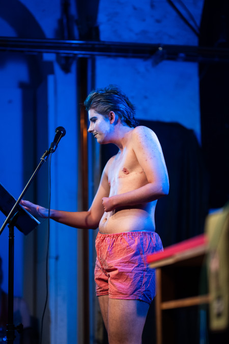 HYB4 Čítárna: Kabaret chimér